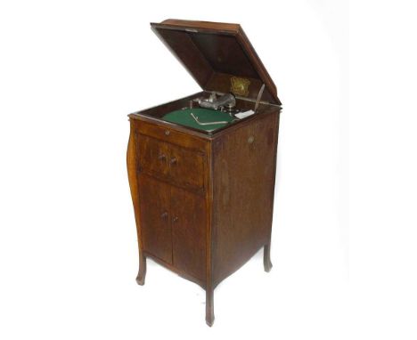 Cabinet gramophone, HMV Model 160, with 'fat' gooseneck tone-arm, in oak case (soundbox replaced) untested, sold as seenuntes