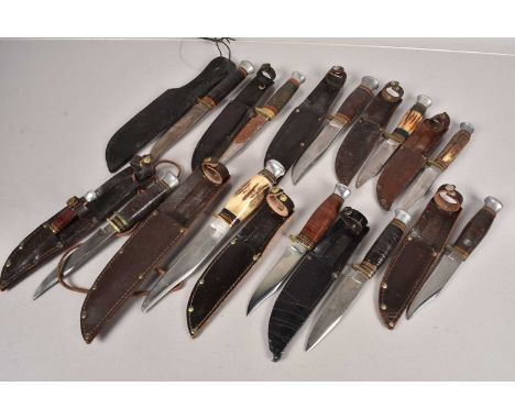 A good collection of Hunting knives, all of similar design, various makers, including Ventures, William Rodgers, Solingen, an