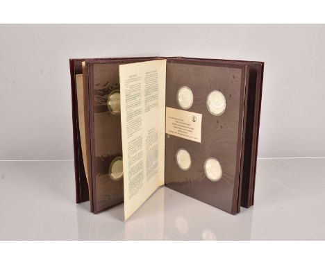 The Rhodesian Army Regiment and Corps Commemorative Silver Medallions by The Livingstone Mint, Limited Edition 133/1000, havi