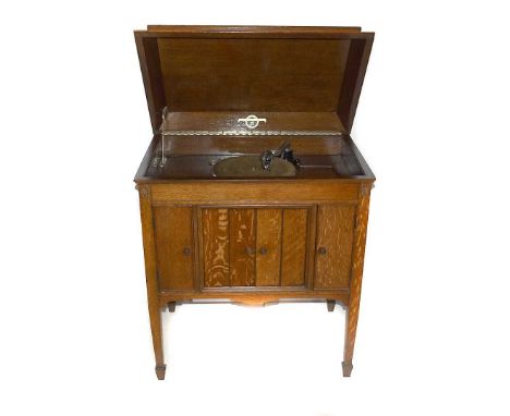 Console cabinet gramophone, Columbia Model 153A in oak case, with No 9 soundbox on plano-reflex tone-arm untested, sold as se