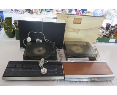 Two B &amp; O turntables, B &amp; O stereo tuner, amplifier and two speakers. 