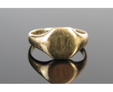 A 9ct Gold Signet Ring, full Birmingham hallmarks, maker H.G&amp;S, size L, 3g 