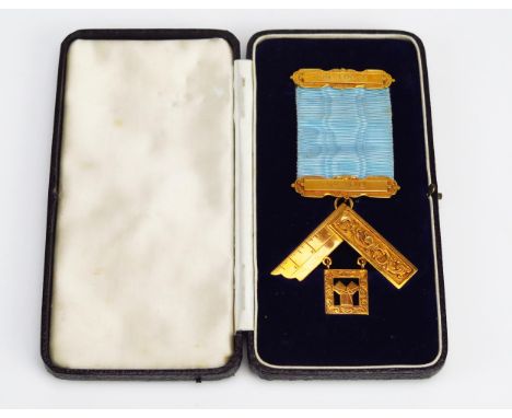 A Masonic 9ct Gold 'Jewel' for Sun Lodge No.106 and in original fitted box, c. 13g weighable gold, 24.8g gross. Sold with Dev