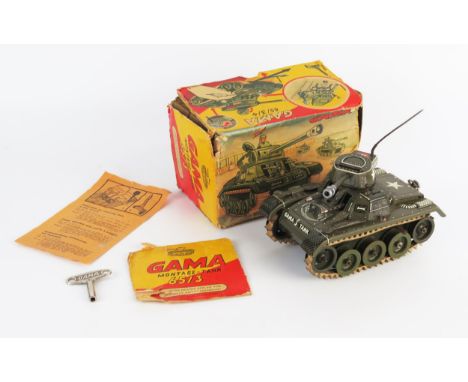 Gama Tinplate Clockwork Montage Tank 65/3 - excellent, motor works with original key, tracks are pliable but not tight enough
