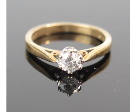 A 9ct Gold and Diamond Solitaire Ring, .25ct, size L.75, 2.4g 