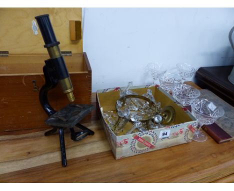 A SMALL VINTAGE MICROSCOPE, A SMALL CUT GLASS LIGHT SHADE ETC. 