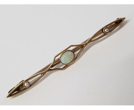 15CT YELLOW GOLD OPAL AND PEARL BROOCH, 2.8G