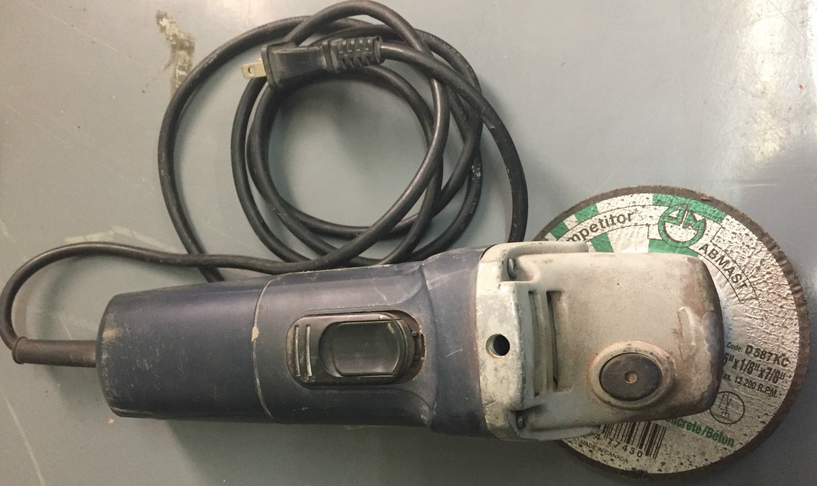 Mastercraft 41/2" Angle Grinder 5471060 with Disc Heavy Duty this