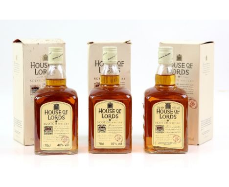 Three bottles of House of Lords Deluxe Blended Scotch Whisky, boxed (3).   