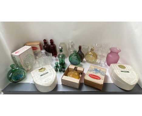 Mixed lot of glassware, including pair ruby flash etched decanters, 10 Wheaton USA collector's decanters, liquor set wine gla