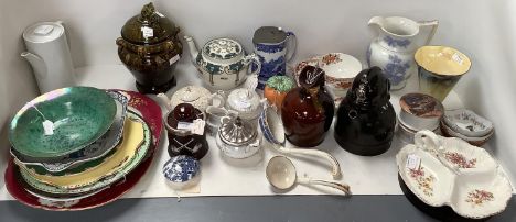 Collection of ceramics, including Sarreguemine Majolica jar and cover in Chinese style, sylvac marmalade pot, Maling vase, po