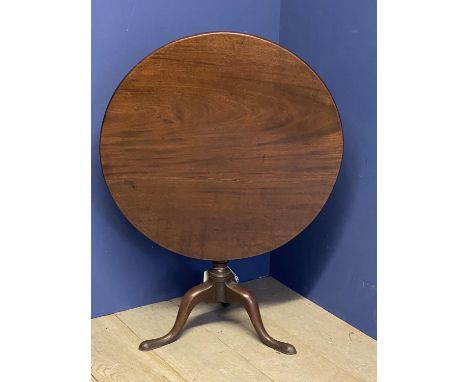 George III mahogany snap top circular pedestal table on tripod base 82 cm dia.   X 63 cm H Condition old split to top general