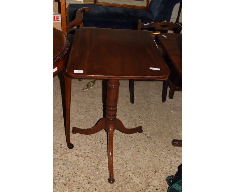 19TH CENTURY MAHOGANY WINE TABLE WITH RECTANGULAR TOP OVER A TURNED COLUMN AND TRIPOD BASE, 60CM WIDE