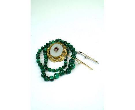 A single opal set bar brooch, stamped '15ct', together with a Victorian chalcedony brooch, a graduated malachite bead necklac