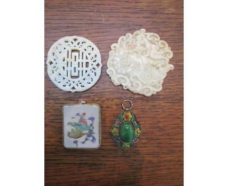 Oriental items to include a Chinese porcelain pendant, a Chinese enamelled pendant and two Jade style carved ornaments to inc