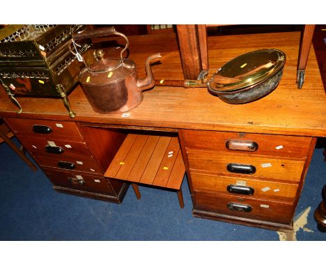 A MID 20TH CENTURY MAHOGANY PEDESTAL DESK with eight drawers, width 159cm x depth 88cm x height 77cm