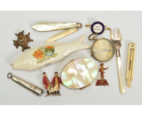 A SELECTION OF MISCELLANEOUS ITEMS, to include a compass, a mother of pearl handled fruit knife and fork, an early 20th Centu