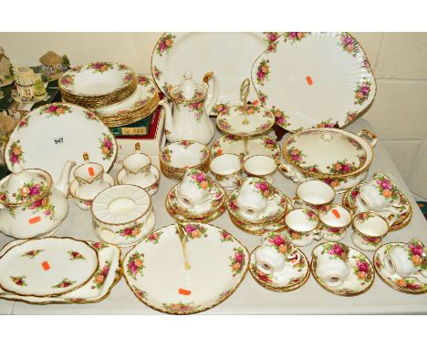 ROYAL ALBERT 'OLD COUNTRY ROSES' TEA/DINNER WARES AND TRINKETS, to include large oval platter, large cake plate, two tier cak