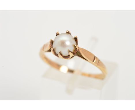 A 9CT GOLD CULTURED PEARL RING, the single cultured pearl within an eight claw setting to the plain band, hallmark rubbed, ri