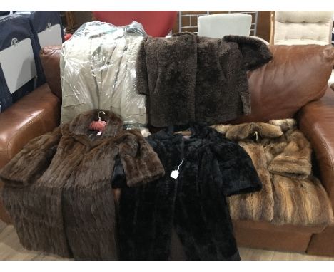 5X VINTAGE LADIES COATS INCLUDING 3X FUR