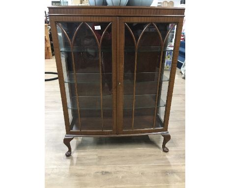 VINTAGE CHINA CABINET