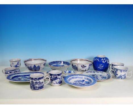 A Kangxi blue and white Bowl of tapering form, vase of flowers and foliage, 5 3/4 in Diam, a pair of moulded blue and white B