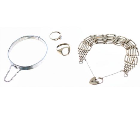 (ref. 11392) 9ct Bracelet, two rings (at fault), and silver bangle (14.9gm) (4)