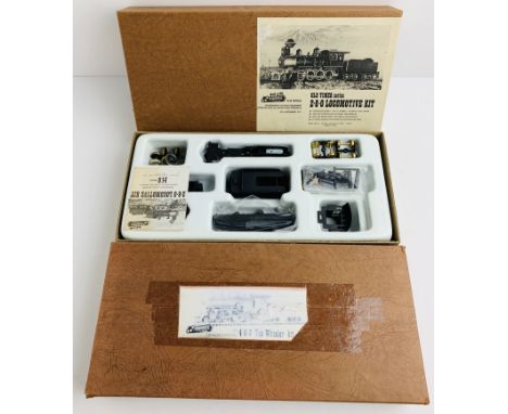 2x Roundhouse Locomotive Kits - Boxed. P&amp;P Group 2 (£18+VAT for the first lot and £3+VAT for subsequent lots) 