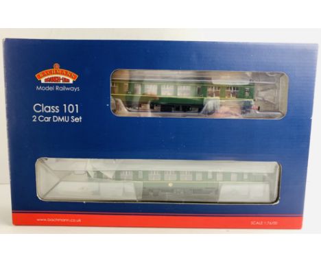 Bachmann OO 2x Car BR Green DMU - Boxed. P&amp;P Group 2 (£18+VAT for the first lot and £3+VAT for subsequent lots) 