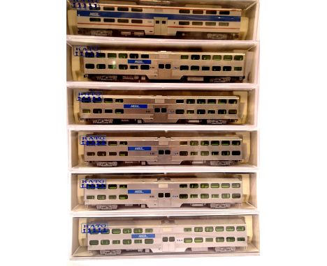 Kato Bi level coach 0941 x4, Bi level coach 0962 and 0970 Pullman Bi level, all Chicago Metro. P&amp;P Group 1 (£14+VAT for t