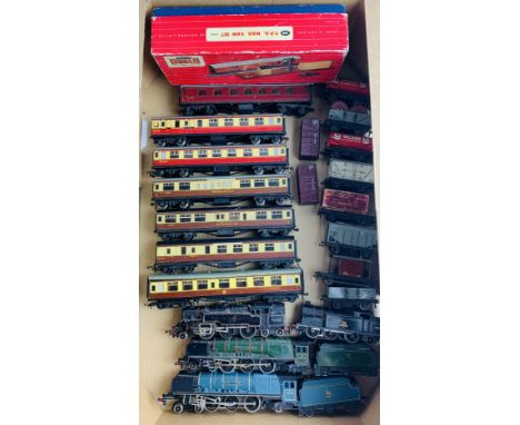 Assorted Hornby Dublo &amp; Wrenn - Including 4x Locomotives &amp; TPO Set Boxed (Playworn). P&amp;P Group 3 (£25+VAT for the