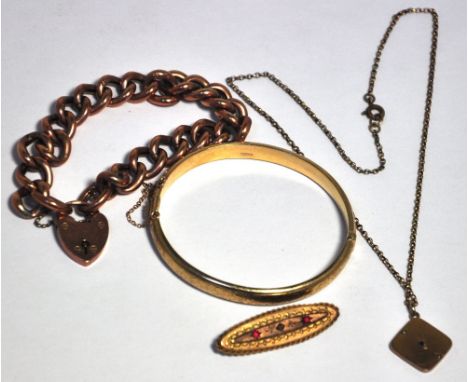 A small quantity of 9ct gold and yellow metal to include a bracelet, a bangle and a brooch etc, combined approx weight 36g.