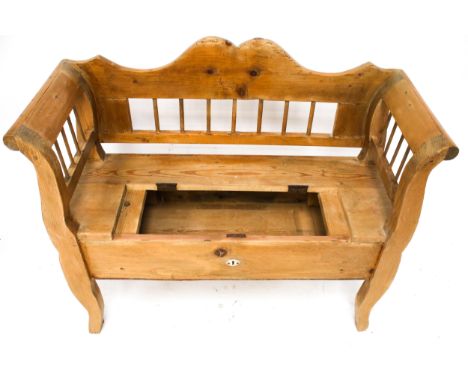 A vintage pine bench seat. L107cm x D43cm x H93cm Condition Report: Seat is present not attached to the hinges.
