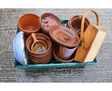 A quantity of assorted vintage terracotta garden plant pots. Of various sizes, including dishes, etc.  