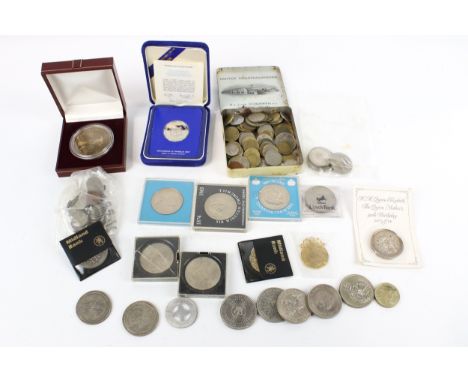 A collection of antique and vintage coins. Including a Crown, etc.