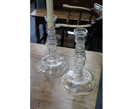 A PAIR OF GLASS TABLE LAMPS in knopped candlestick form, 31cm high (2)