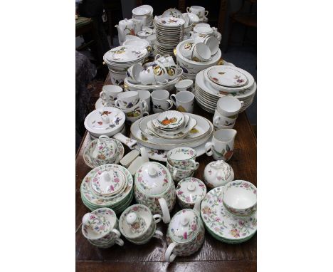 A MINTON HADDON HALL PATTERN PART TEA SERVICE and other items