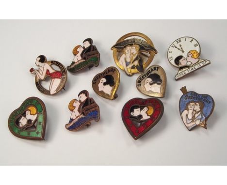 ENAMEL BADGES.
Ten song badges.
Note: Lots 400-414 are mostly badges by Miller of Birmingham. Many obtained by the vendor dir
