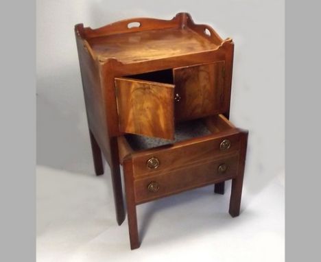 COMMODE.
A George III mahogany, tray top commode, adapted.
Height 77cm. Width 53cm.