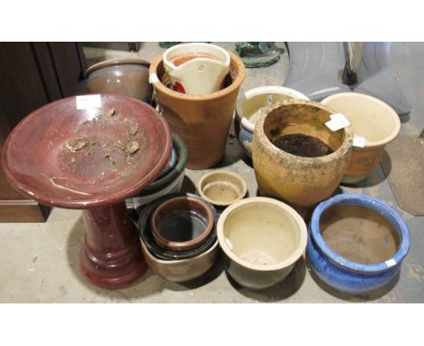 Quantity of ceramic garden planters&nbsp;to include a dark red ceramic bird bath on a circular support (18 approx.)&nbsp;