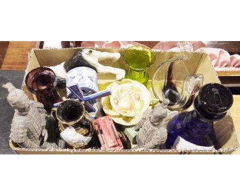 Assorted glass, ceramics and collectables, art glass vase, a Coopercraft model&nbsp;of a black and white springer spaniel,&nb