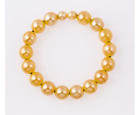 273 BRACCIALE RIGIDO IN PERLE DI IMITAZIONE FAUX -PEARL BANGLE €25