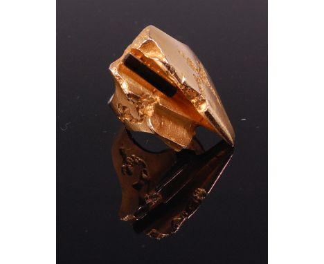 A Bjorn Weckstrom 1970s 14ct gold abstract ring, with elongated head, set with tourmaline, size O