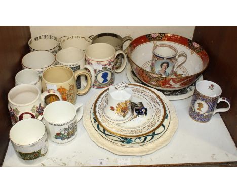 SECTION 8. A collection of Royal Commemorative ceramic items including a limited edition number 135/1000 Royal Worcester Gold
