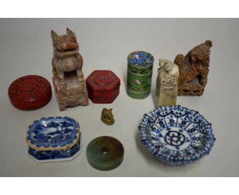 A mixed group of Chinese items, to include: a blue and white stem cup, 11cm diameter; a blue and white trencher salt; cloison