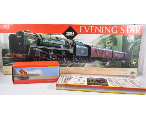 Hornby OO gauge train set "Evening Star", with BR 2-10- Class 9F locomotive, two BR MK1 composite coaches, BR brake coach, tr