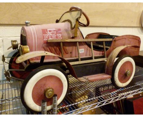 CHIILDS FIRE ENGINE. 1960's Childs fire engine
