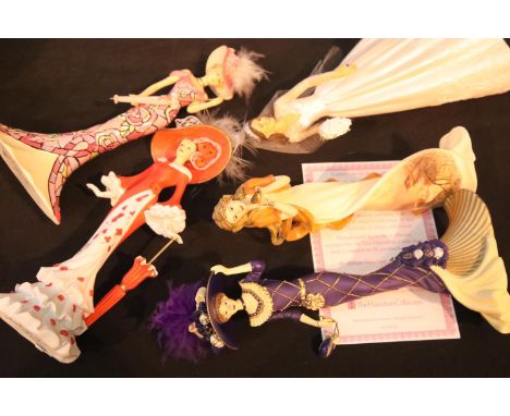 Five mixed ceramic figurines. Not available for in-house P&amp;P 