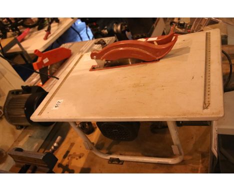Performance circular bench saw 800w PTB. Not available for in-house P&PCondition Report: All electrical items in this lot hav