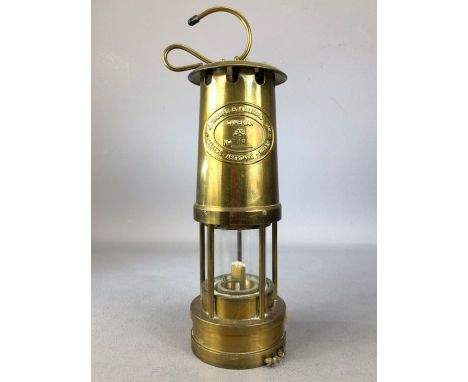 Brass miner's lamp by E Thomas &amp; Williams Ltd, no192 248156, approx 25cm in height
